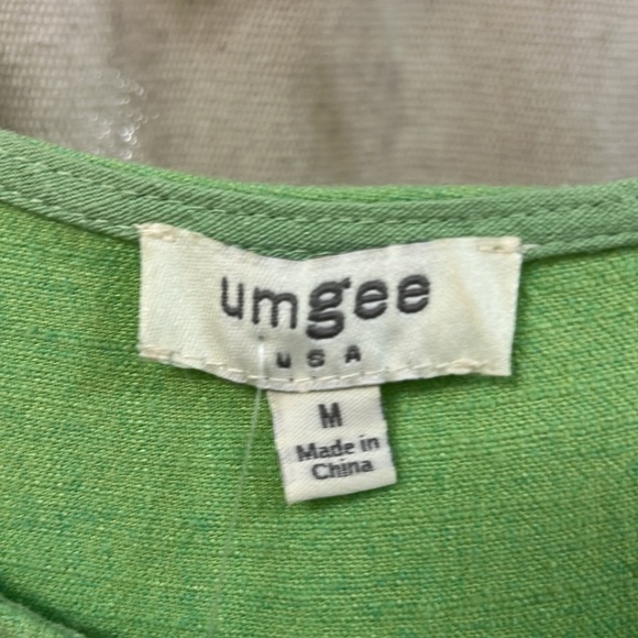 Green Short Sleeve Round Neck Top - Umgee - Picture 3 of 5